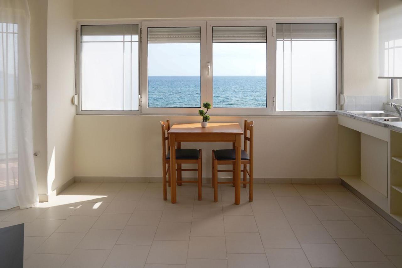 Cozy Corner Vs Beachfront Stalos Bagian luar foto