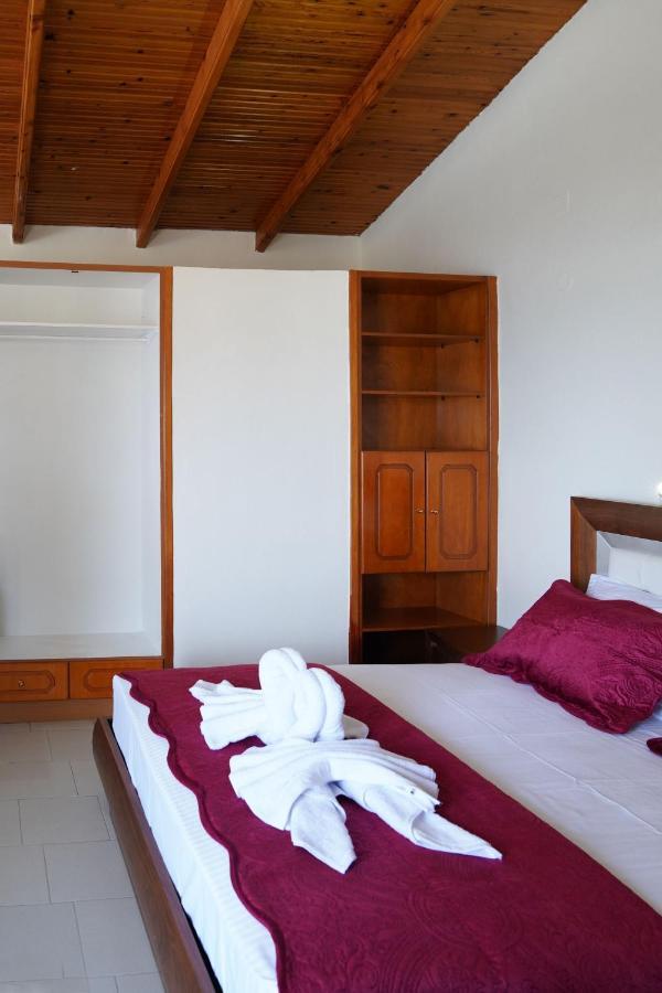 Cozy Corner Vs Beachfront Stalos Bagian luar foto