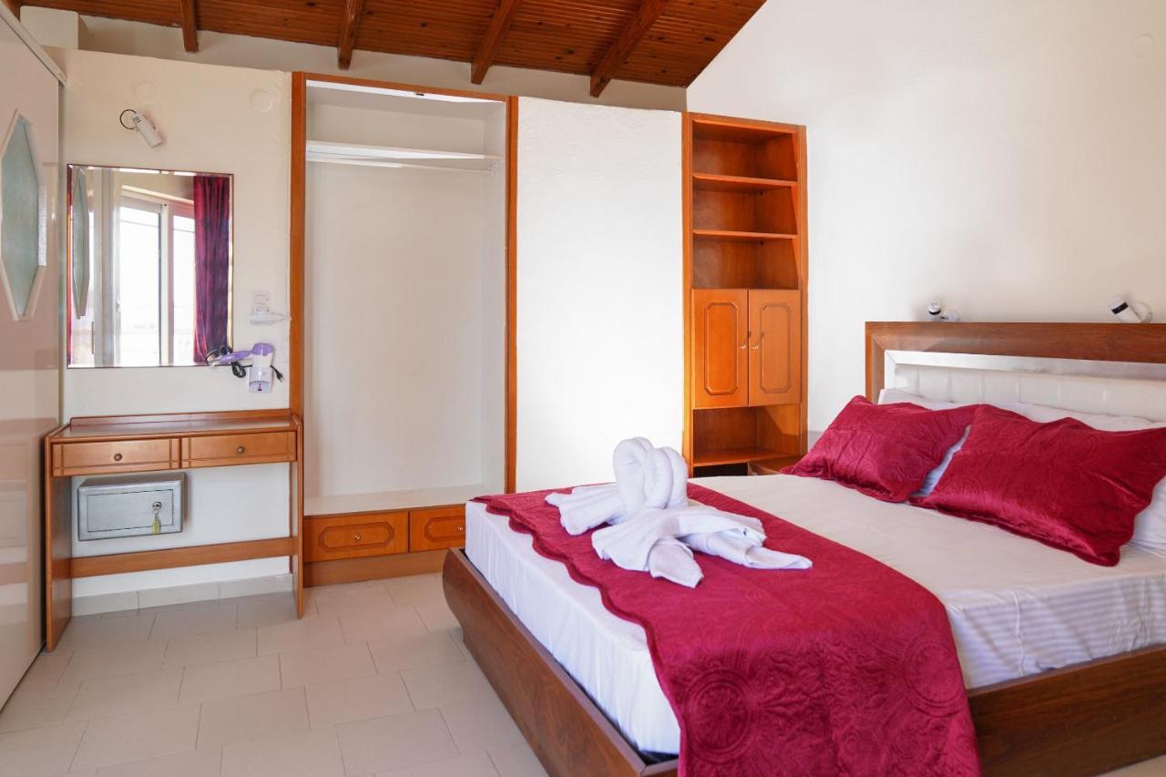 Cozy Corner Vs Beachfront Stalos Bagian luar foto