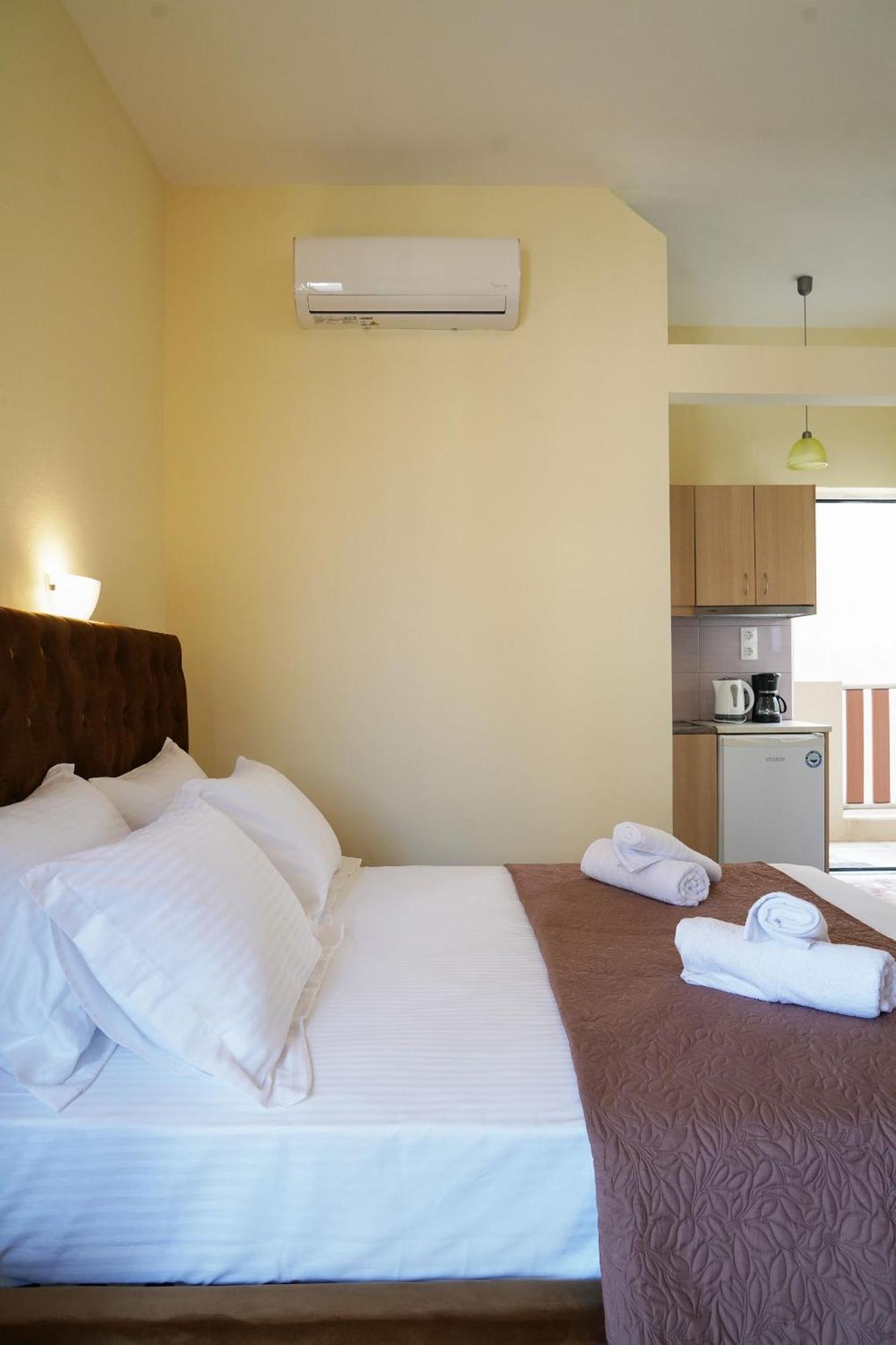 Cozy Corner Vs Beachfront Stalos Bagian luar foto